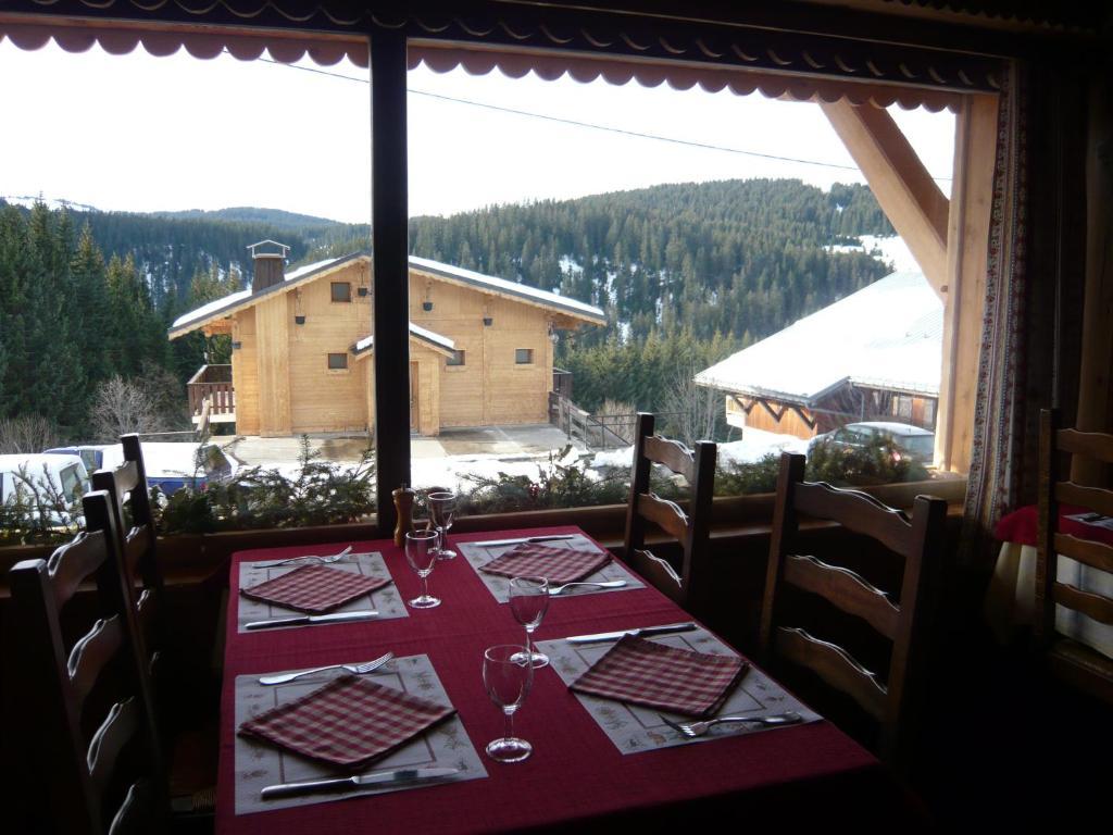 Hotel Le Tetras Нотр-Дам-де-Белькомб Экстерьер фото
